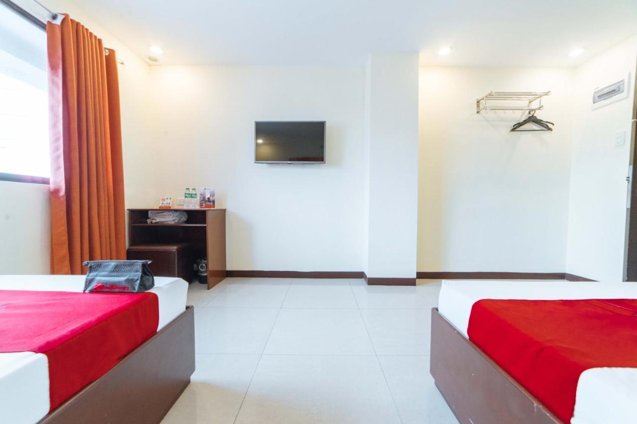 Reddoorz Near Victoria Mall Davao Stadt Exterior foto