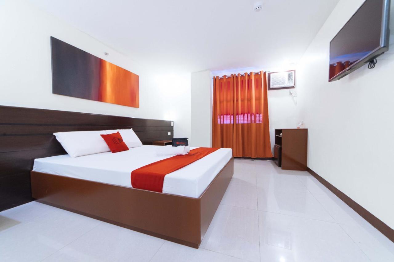 Reddoorz Near Victoria Mall Davao Stadt Exterior foto
